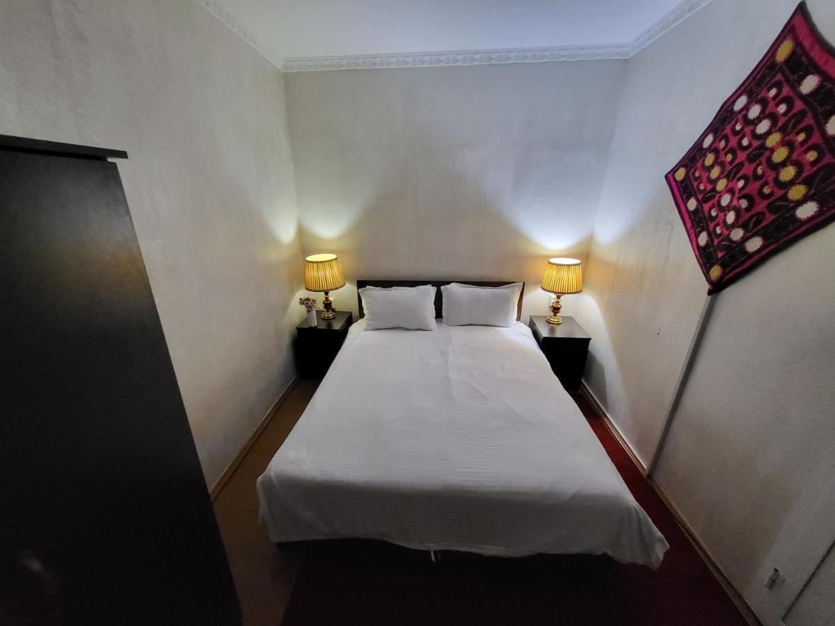 Hotel Registon Zargaron ซามาร์คันด์ ภายนอก รูปภาพ